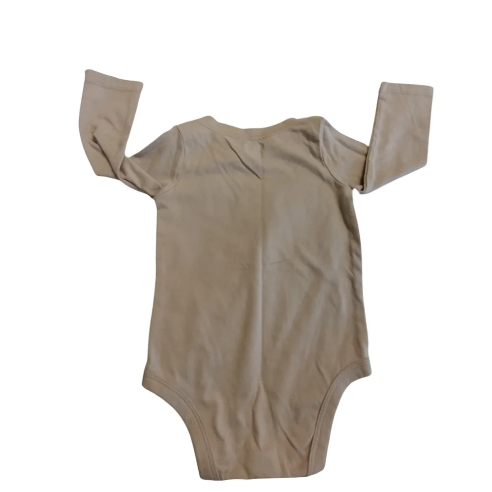 💚 EUC Kids Graphic Waffle Long sleeve Onesie Green, Blue, Beige Bundle Of 4